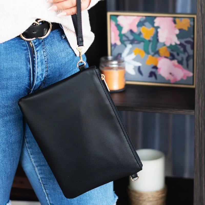 ---Black Madeline Wristlet